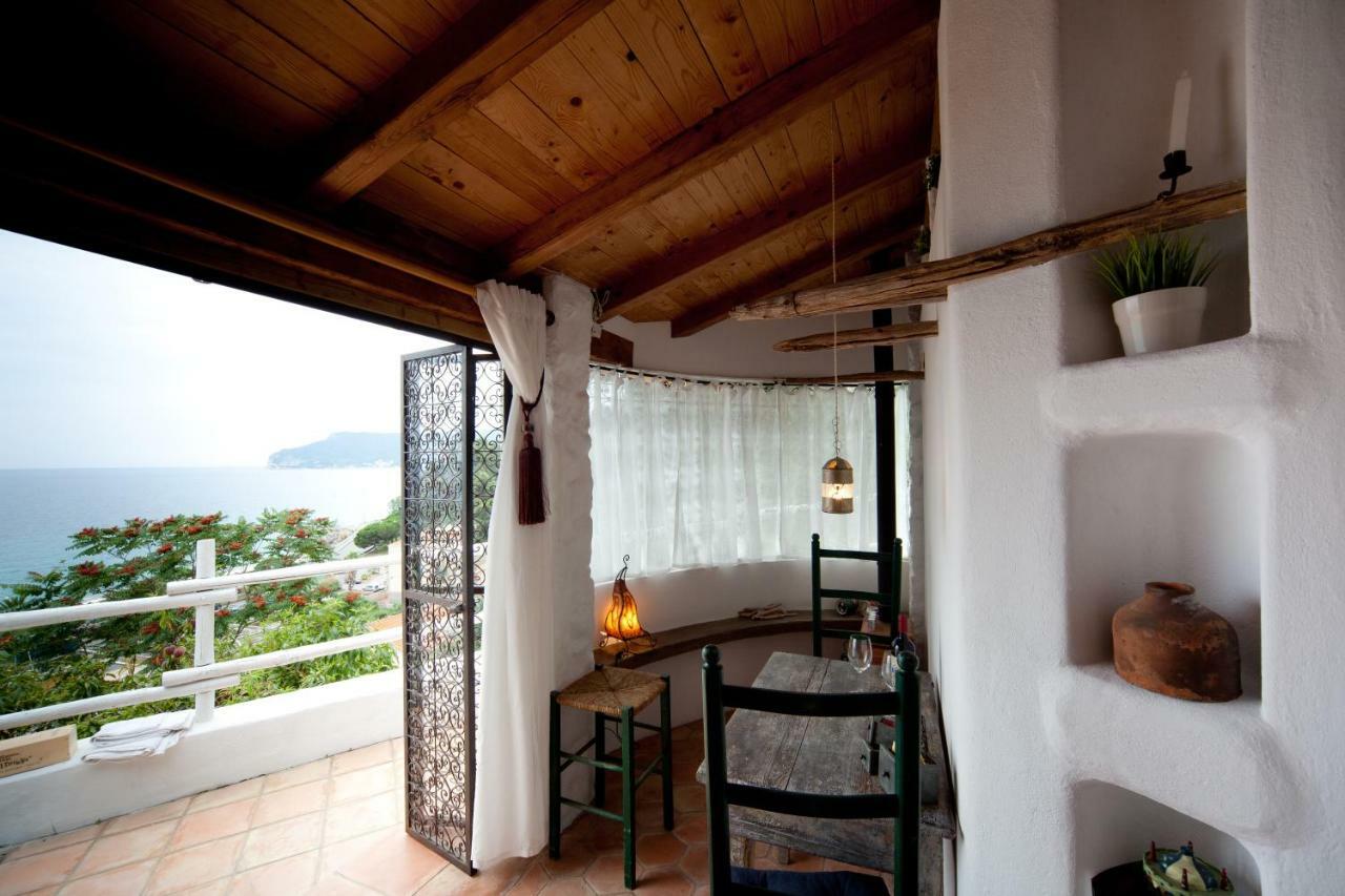 Soqquadro Art&Relax - Spotorno Apartment Ngoại thất bức ảnh